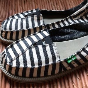Sanuk Loafers